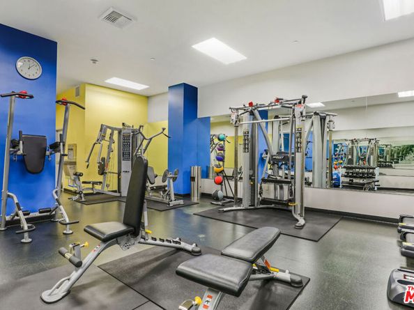 630 W 6th Street 303, Los Angeles CA 90017