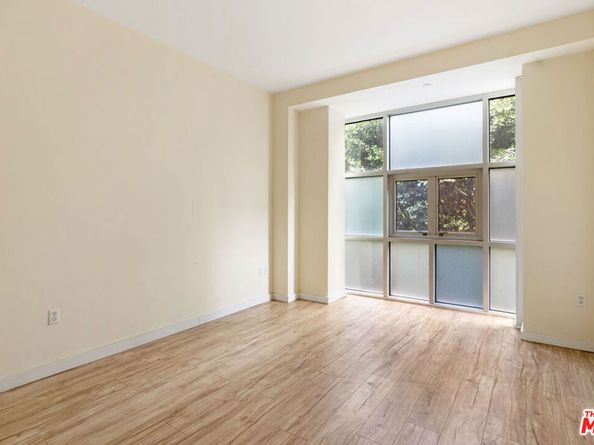 630 W 6th Street 303, Los Angeles CA 90017