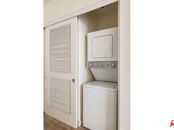 630 W 6th Street 303, Los Angeles CA 90017