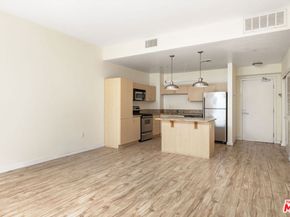 630 W 6th Street 303, Los Angeles CA 90017