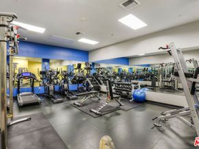 630 W 6th Street 303, Los Angeles CA 90017