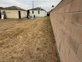 727 W 117th Street, Los Angeles CA 90044