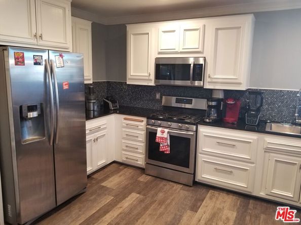 727 W 117th Street, Los Angeles CA 90044