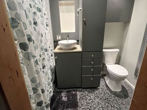 727 W 117th Street, Los Angeles CA 90044