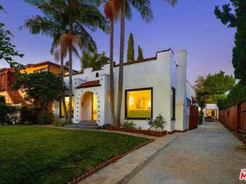 722 N La Jolla Avenue