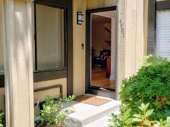 4907 Saint Louis Court
