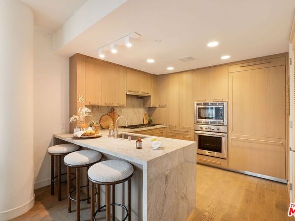 1755 Ocean Avenue 412, Santa Monica CA 90401