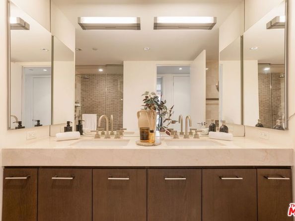 1755 Ocean Avenue 412, Santa Monica CA 90401