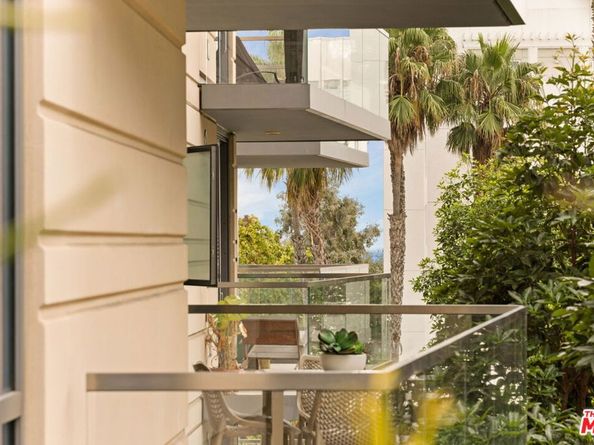 1755 Ocean Avenue 412, Santa Monica CA 90401