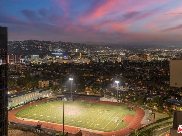 2160 Century Park East 2101, Los Angeles CA 90067