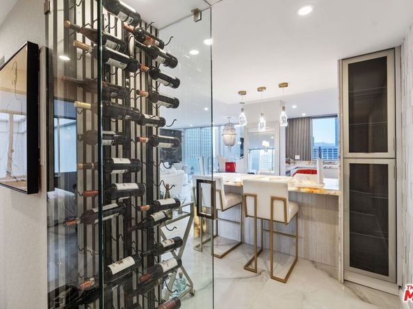 2160 Century Park East 2101, Los Angeles CA 90067