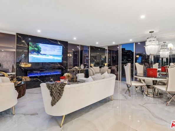 2160 Century Park East 2101, Los Angeles CA 90067