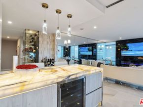 2160 Century Park East 2101, Los Angeles CA 90067