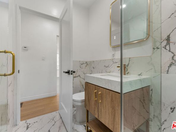 4137 W 58th Place, Los Angeles CA 90043