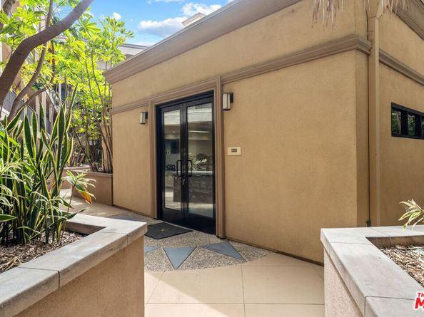 8238 W Manchester Avenue 204, Playa Del Rey CA 90293