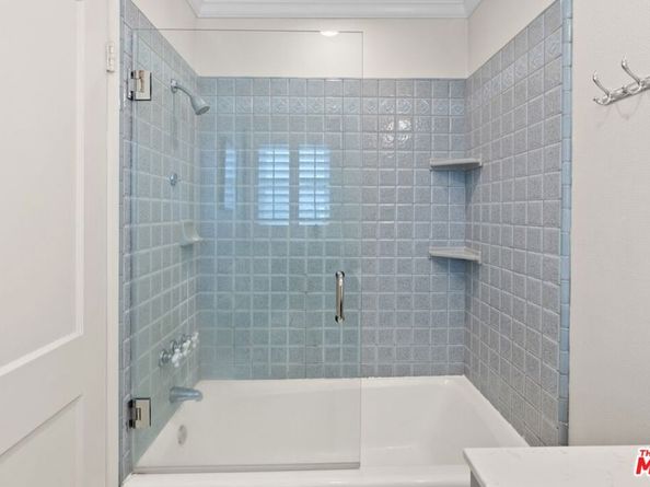 11051 Strathmore Drive 1, Los Angeles CA 90024
