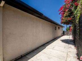 3838 Buena Park Drive, Studio City CA 91604
