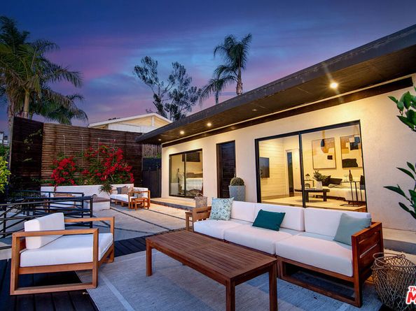 3838 Buena Park Drive, Studio City CA 91604