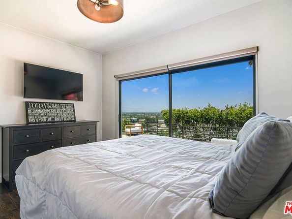3838 Buena Park Drive, Studio City CA 91604