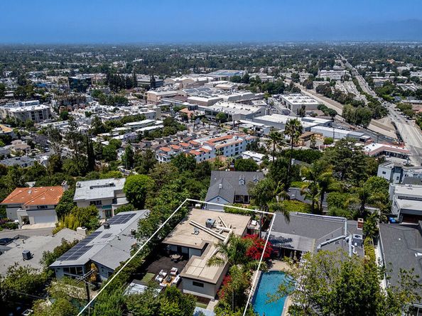 3838 Buena Park Drive, Studio City CA 91604