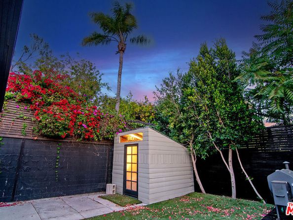 3838 Buena Park Drive, Studio City CA 91604