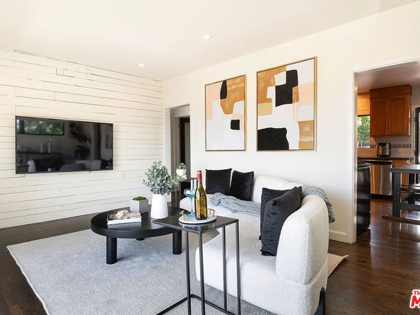3838 Buena Park Drive, Studio City CA 91604