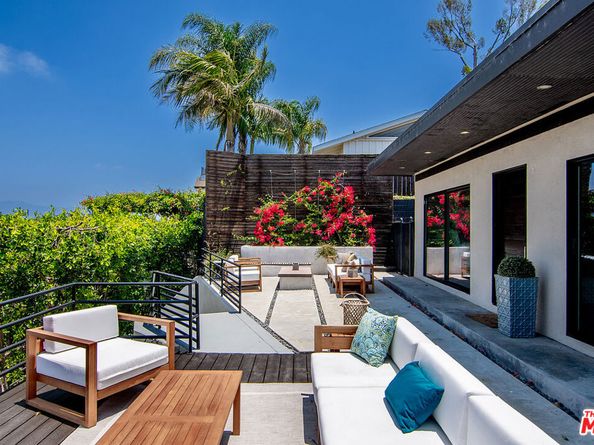 3838 Buena Park Drive, Studio City CA 91604