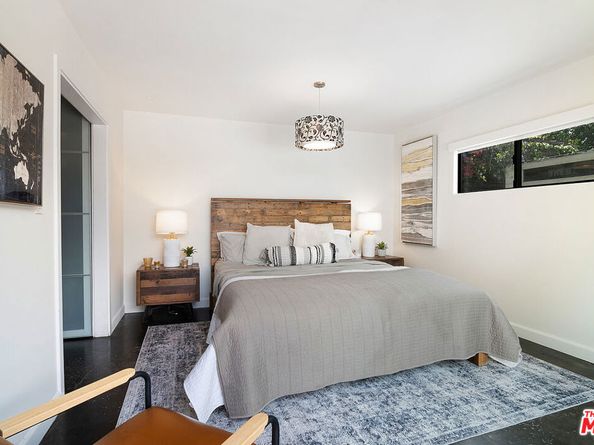3838 Buena Park Drive, Studio City CA 91604