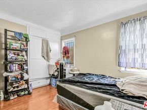 533 W 111th Street, Los Angeles CA 90044