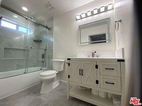 1424 S New Hampshire Avenue, Los Angeles CA 90006