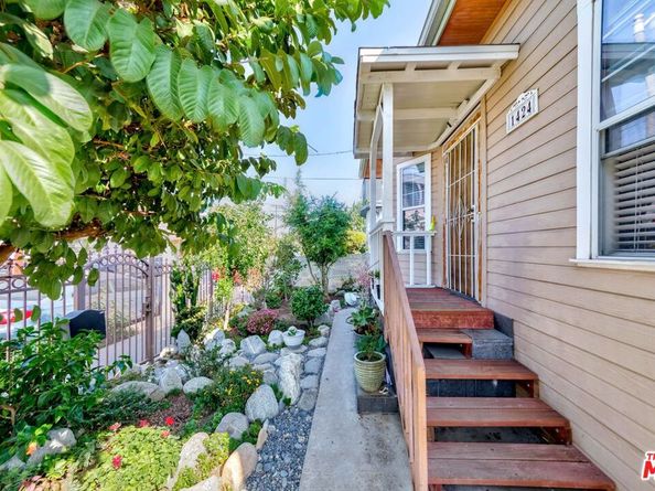 1424 S New Hampshire Avenue, Los Angeles CA 90006