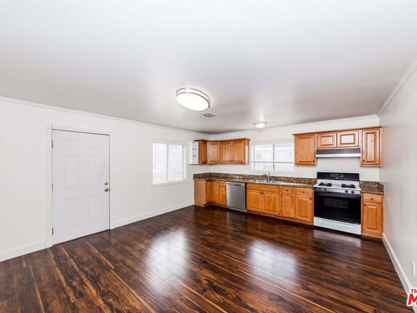 1424 S New Hampshire Avenue, Los Angeles CA 90006