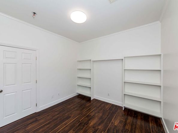 1424 S New Hampshire Avenue, Los Angeles CA 90006