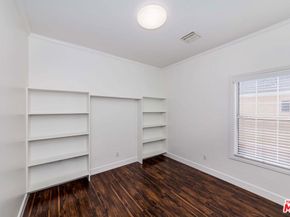 1424 S New Hampshire Avenue, Los Angeles CA 90006