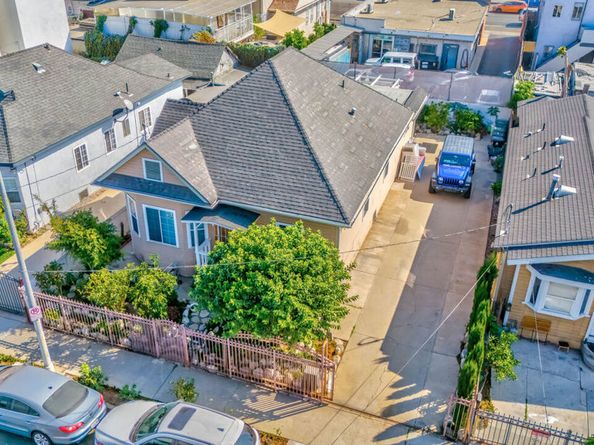 1424 S New Hampshire Avenue, Los Angeles CA 90006