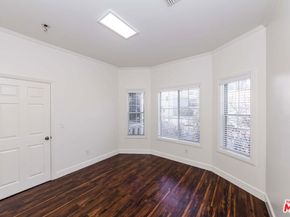 1424 S New Hampshire Avenue, Los Angeles CA 90006