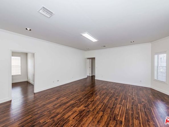 1424 S New Hampshire Avenue, Los Angeles CA 90006