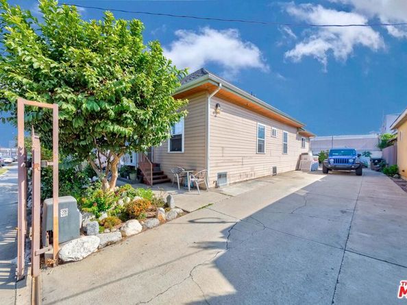 1424 S New Hampshire Avenue, Los Angeles CA 90006