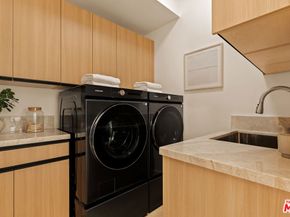 8106 Bleriot Avenue, Los Angeles CA 90045