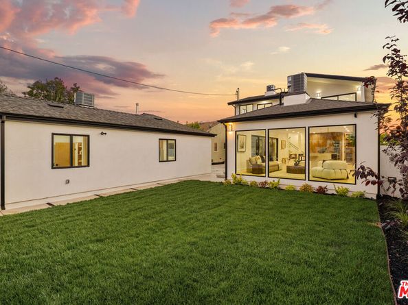 8106 Bleriot Avenue, Los Angeles CA 90045