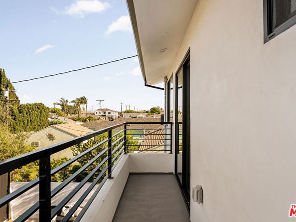 8106 Bleriot Avenue, Los Angeles CA 90045