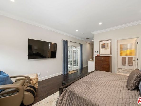5618 Saint Clair Avenue, Valley Village CA 91607