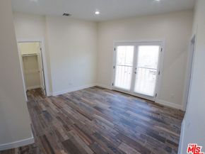 1207 W 37th Place, Los Angeles CA 90007