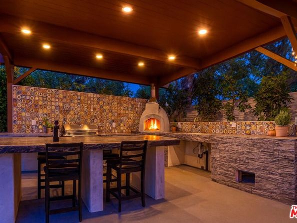 2240 Hillhurst Avenue, Los Angeles CA 90027