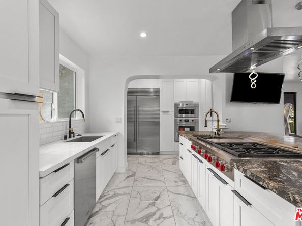 2240 Hillhurst Avenue, Los Angeles CA 90027