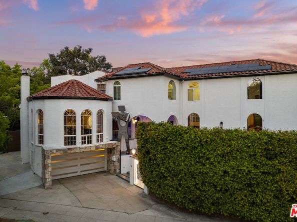 2240 Hillhurst Avenue, Los Angeles CA 90027