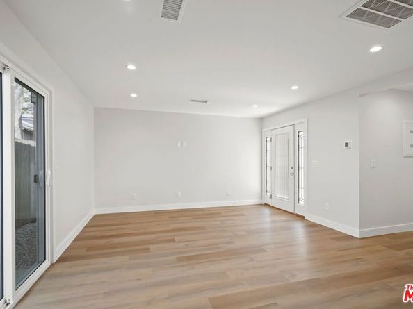1563 E Elizabeth Street, Pasadena CA 91104