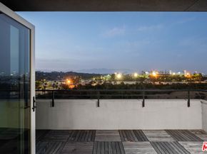 1049 N Joels Place, Los Angeles CA 90012