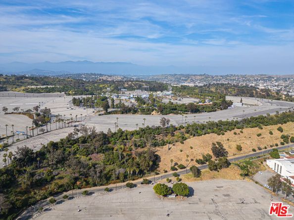 1049 N Joels Place, Los Angeles CA 90012