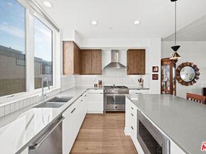 1049 N Joels Place, Los Angeles CA 90012